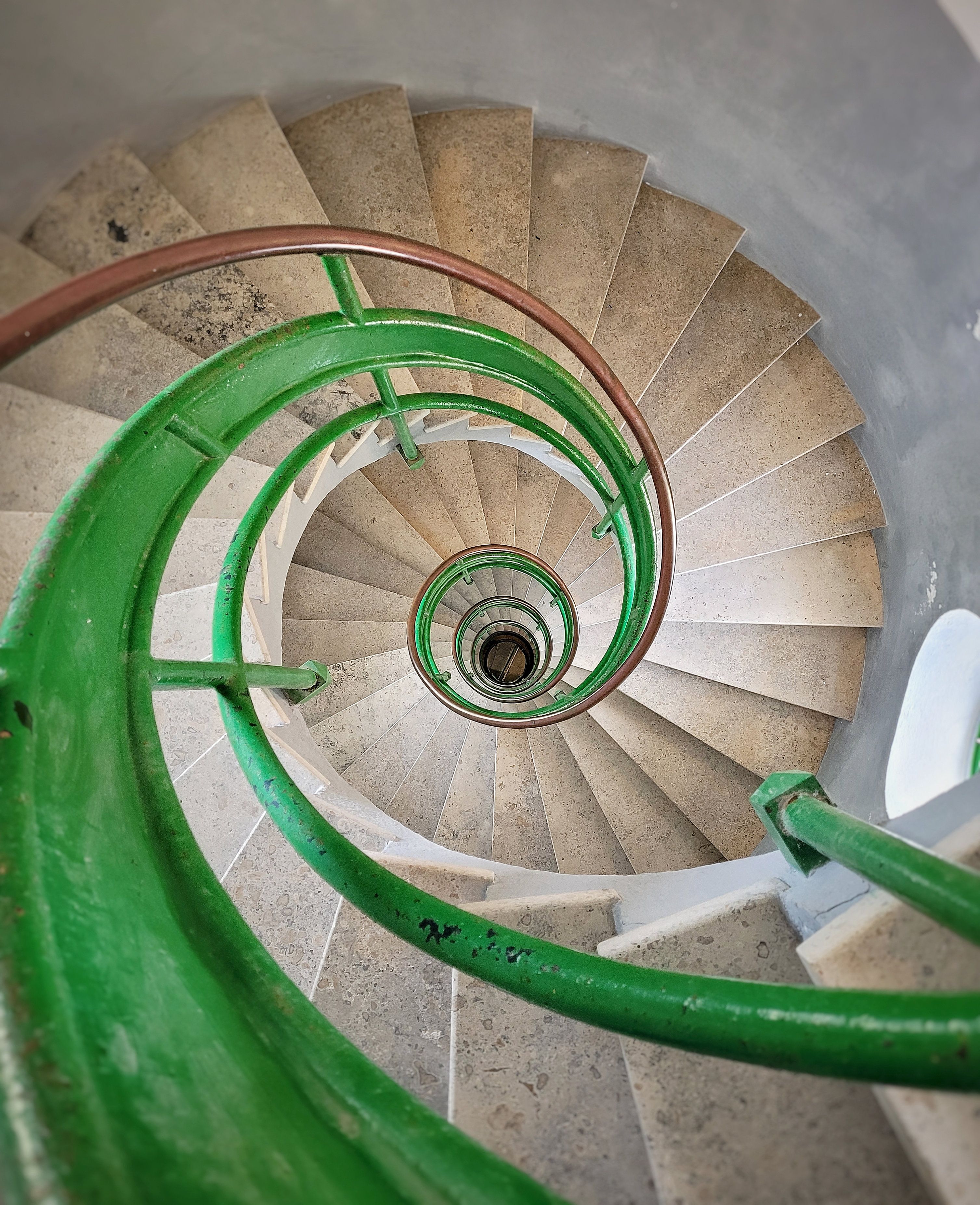 Spiral staircase #france #iledyeu