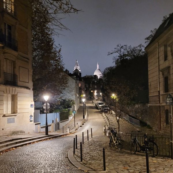 Montmartre, Paris by night